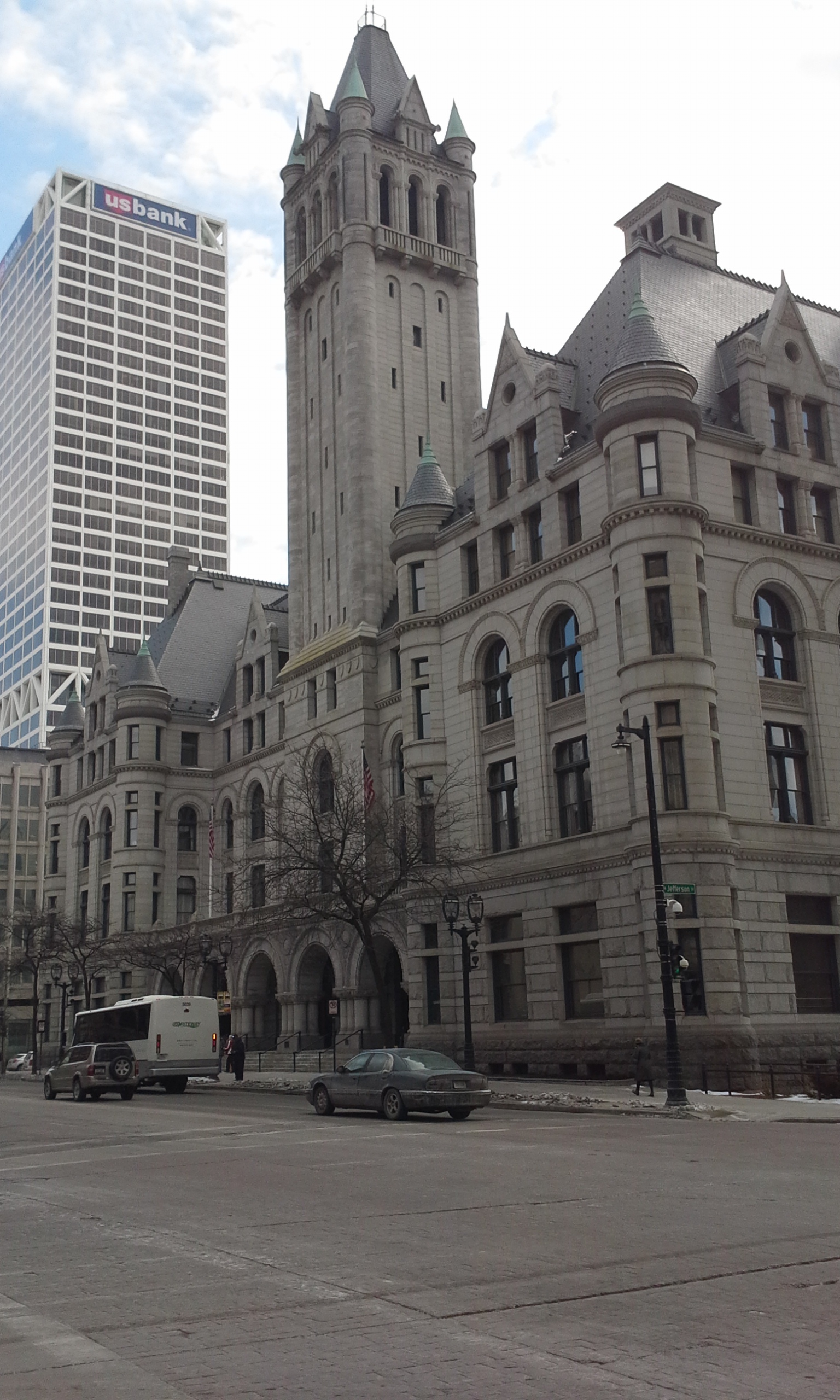 Milwaukee Federal Building