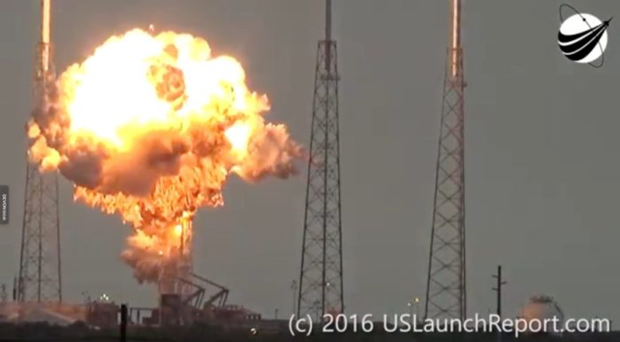 Falcon-9_explosion_A-2016-09-01-879x485.jpg